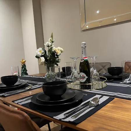 Penthouse 2 Bed Leeds (West Yorkshire)