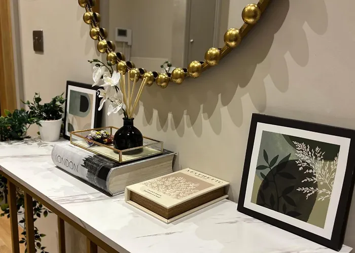 Penthouse 2 Bed Apartment *