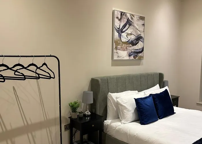Penthouse 2 Bed Leeds (West Yorkshire)
