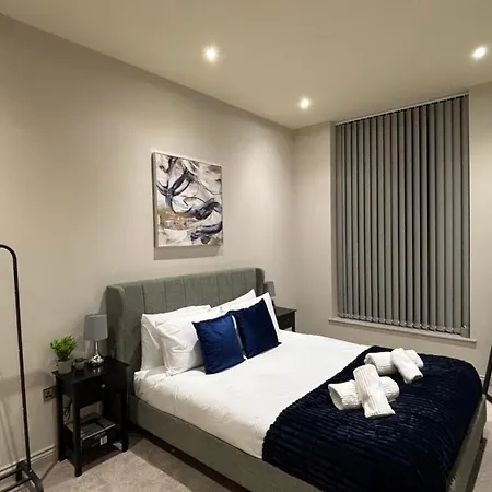Penthouse 2 Bed * Leeds (West Yorkshire)