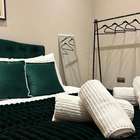 Penthouse 2 Bed לידס