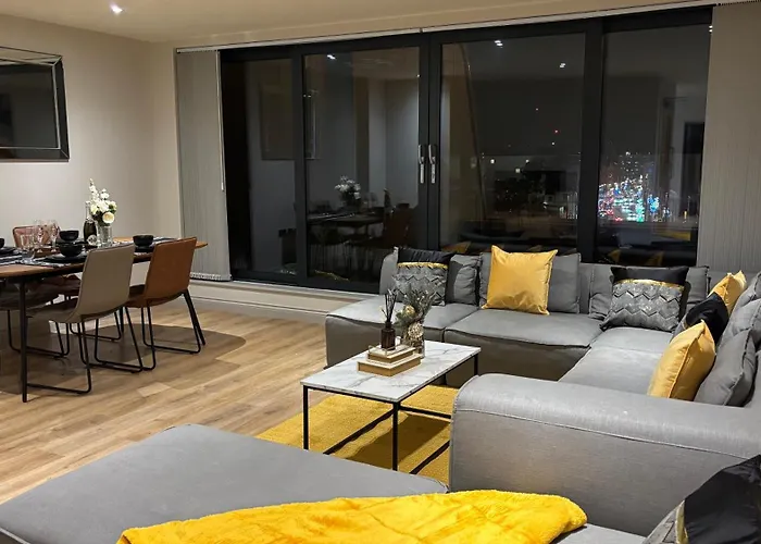 Penthouse 2 Bed דירה *