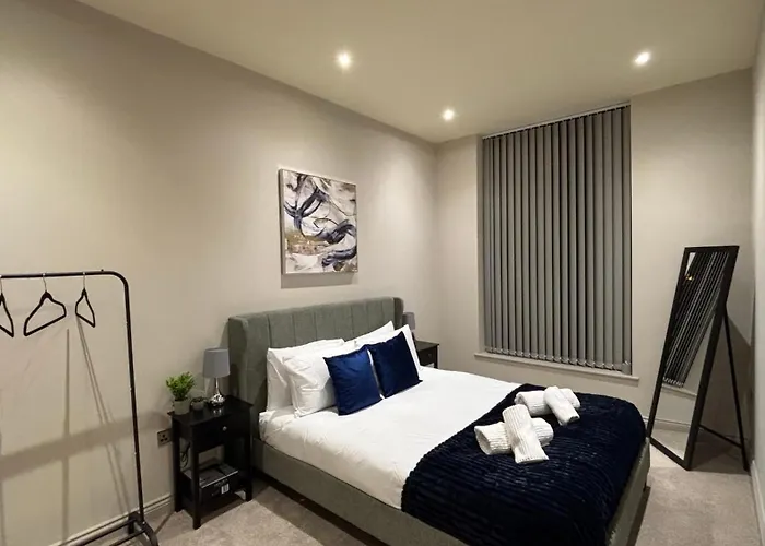 Penthouse 2 Bed * לידס